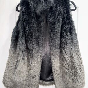 Gianni Bini Black Faux Fur Vest